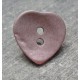 Bouton nacre coeur mauve satine 14 mm b51