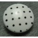 Bouton blanc pois noir 20 mm b68