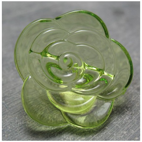 Bouton rose translucide vert anis 30mm 