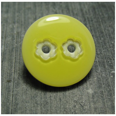 Bouton 2 trous fleur jaune 18 mm