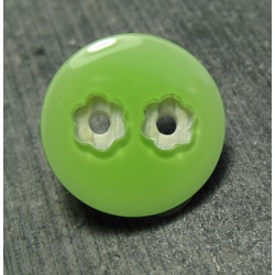 Bouton 2 trous fleur vert pomme 18mm