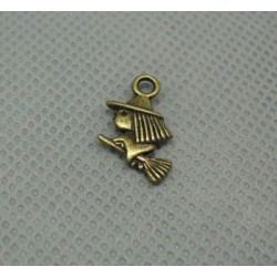Charms sorcière vieil or 16mm