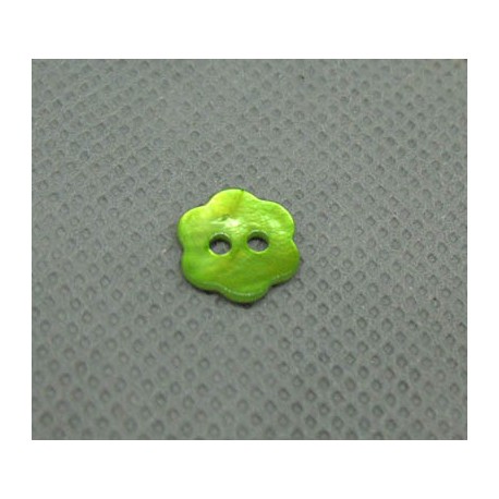 Bouton nacre fleur vert anis 10mm