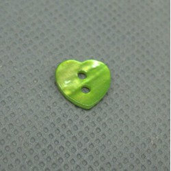 Bouton nacre coeur vert anis 10mm