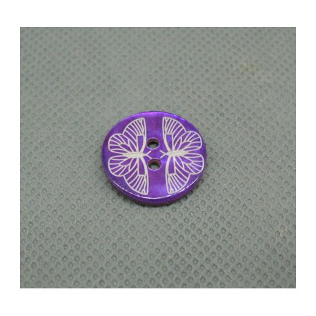 Bouton nacre laser papillon violet 18mm