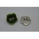 Bouton fleur base véritable argent émaillé vert 20mm