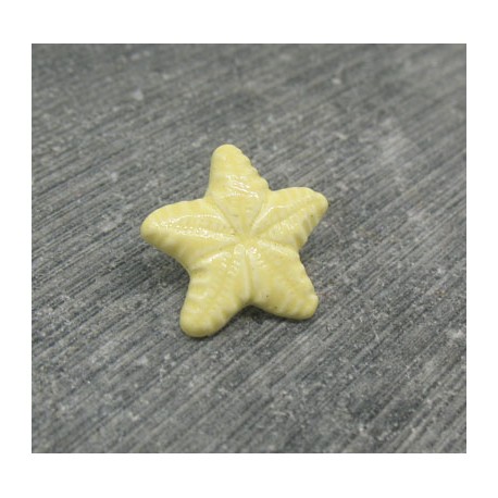 Bouton étoile de mer jaune émaillé verni 15mm