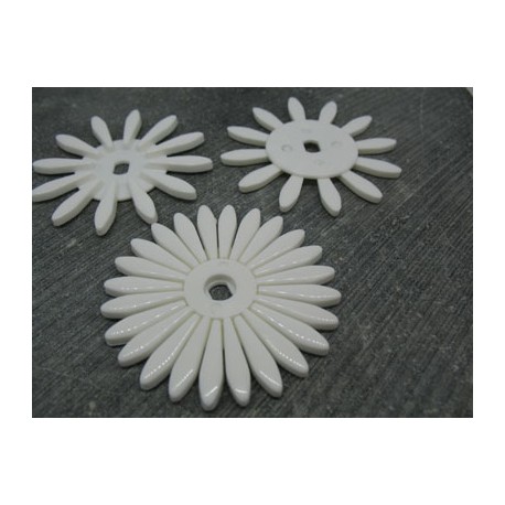 Base bijoux fleur blanche 45mm