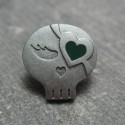 Bouton chipie gris coeur vert 15 mm b70