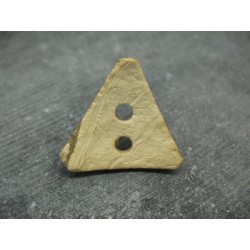 Bouton coco triangle blanchi 34mm