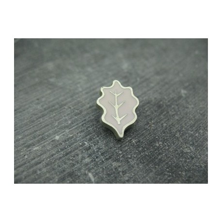 Bouton feuille de chêne lavande argent 18mm