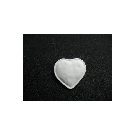 Bouton coeur résine martelé blanc mat 25mm