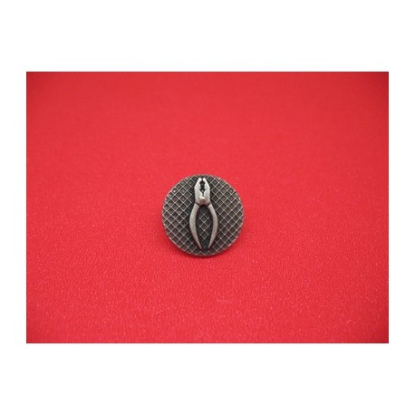 Bouton pince plate métallisé vieil argent 18mm