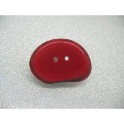 Bouton corozo forme écorce rouge 36mm