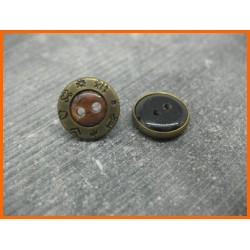 Bouton métal vieil or résine marron 14mm