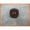 Bouton carré imitation cuir marron 18mm