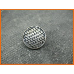Bouton métallisé peau lézard gris bleuté 22mm