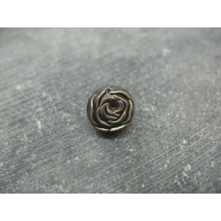 Bouton rose noir doré émaillé verni 12mm
