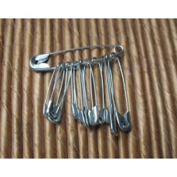 Ramette de 12 épingles de sureté