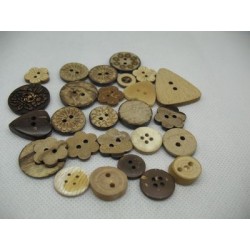 Lot 27 boutons bois et coco de 13 à 30mm