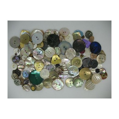 Lot 128 boutons nacre de 12 à 30mm