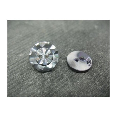Bouton nacre Tahiti ciselé gris 13mm
