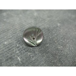 Bouton nacre Tahiti ancienne gravé feuille 14mm