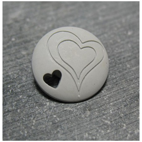 Bouton coeur gris 18 mm b70